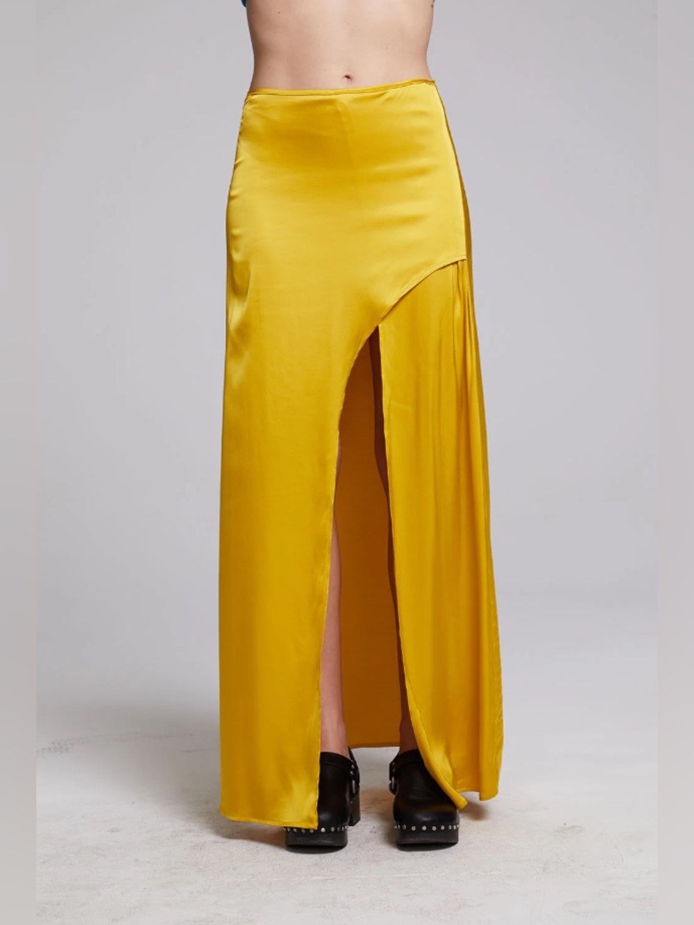NWT CHASER Noemi Mimosa Maxi Skirt, Small ($98)‎